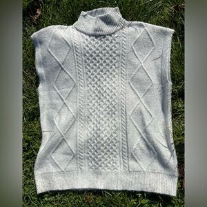 Sincerely Jules Pull Over Style Sweater Vest. Super Soft. Size M. NWOT